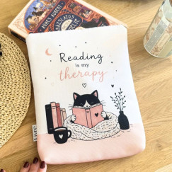 Reading is my therapy k�nyvtok XXL