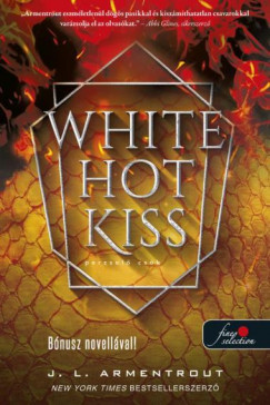 Jennifer L Armentrout - White Hot Kiss - Perzsel csk