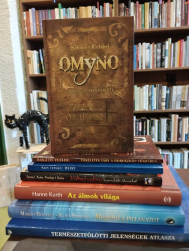 Brigitte Theler, Kun Istvn, Thomas L. s Penelope J. Pauley, Hanns Kurth, Marlies Holitzka Klaus Holitzka, Julia s Derek PArker Salinger Richrd - Ezotria knyvcsomag 7 darabos KNYVMENT AJNLAT: OMYNO - A visszatrs kplete, Tkletes trs a horoszkp tkrben, Reiki, Vltsd valra legvadabb lmaidat, Az lmok vilga, Meglni a pillanatot, Termszetfltti jelensgek