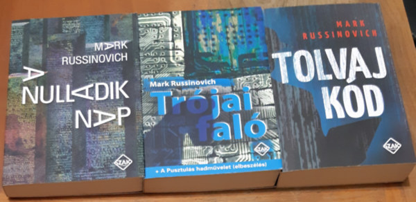 Mark Russinovich - A nulladik nap + Trójai faló - + A Pusztulás hadművelet (elbeszélés) + Tolvaj kód