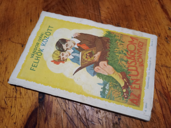 V�ndor Iv�n - Felh�k k�z�tt