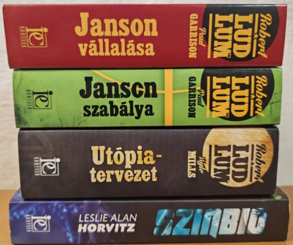 Leslie Alan Horvitz Robert Ludlum - Krimi k�nyvcsomag