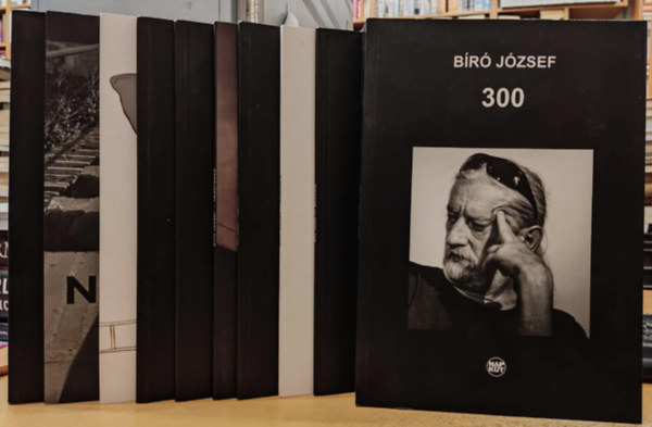 B�r� J�zsef - 10 db B�r� J�zsef: 300; Backstage; Ezid�ben; �melyk�r; Keser�des; Kisfontos; Kontextus; Man�nak val�; Napszent�let ut�n; Stromatolite