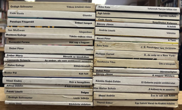 false - 31 db RaRe k�nyv: Titkos �rtelm� r�zsa, Glemba, Emberi hangok, Idegenben, T�k�s-m�kos r�tes, H�t nap a hegyen, El�t�rt�netek, K�k folt, Lavina, B�rsz�k az �jszak�ban, Az ember, aki nem eml�kezett semmire, K�z a leveg�ben, A k�t a