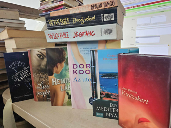 Erika Robuck, Katya Metyelica, Gwenda Bond, Carol Drinkwater, Vavyan Fable, Lvai Katalin Dorothy Koomson - 9db-os KNYVMENT AJNLAT: Az utols csepp+ Hemingway lnya+ Luiza naplja+ Lny a ktlen+ Egy mediterrn nyr+ Dmontang+ bredj velem+ Jgtnc+ Varzskert