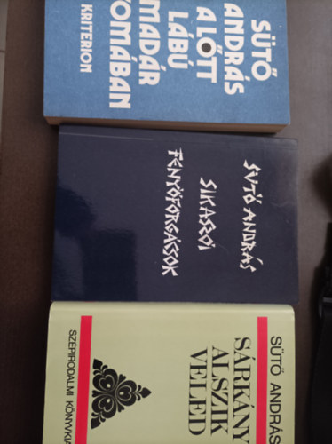 3db aj�nd�kk�nyv: Szelid�t� szavak; Gondolatok a boldogs�gr�l; A b�lcsess�g szavai