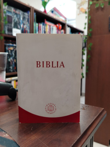 Biblia (RÚF 2014) középméret, kartonált, fehér-bordó