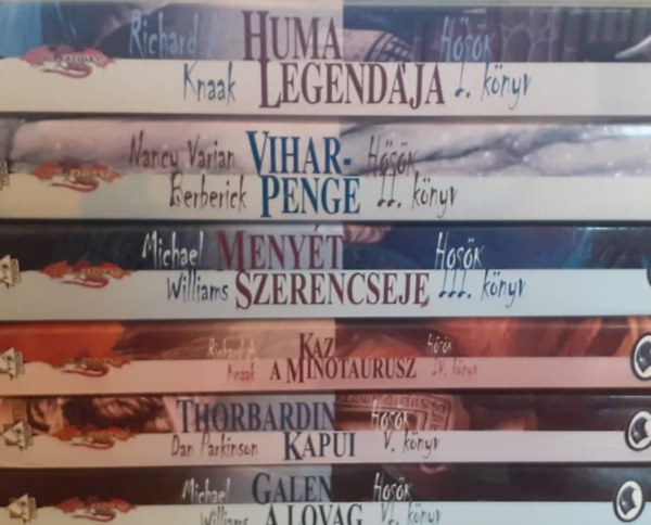 Michael Williams, Nancy Varian Berberick, Richard A. Knaak Dan Parkinson - Hősök 1-6. / DragonLance (Huma legendája / Viharpenge / Menyét szerencséje / Kaz, a minotaurusz / Thorbardin kapui / Galen, a lovag)