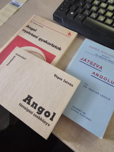 Dr. Budai L�szl�, Dr. Magyar L�szl�, V�ges Istv�n - 3db angol nyelvk�nyv: Angol nyelvtani gyakorlatok+ J�tszva angolul+ Angol t�rsalg�si zsebk�nyv