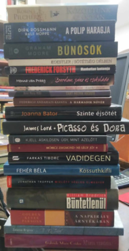 Farkas Tiborc, Joanna Bator, Frederick Forsyth, Arthur Koestler, Dirk Rossmann, Robin Pilcher Fehr Bla - 20 db vegyes tematikj m: Mria Terzia+Te meg n Tkr+A Napkirly rnykban+Bntetlenl+Mieltt vgleg elmegyek+Kossuthkifli+Vadidegen+Ne lgy j!+gy, mimt azeltt+Picasso s Dora+Szinte jstt+A harmadik nvr+Zrt