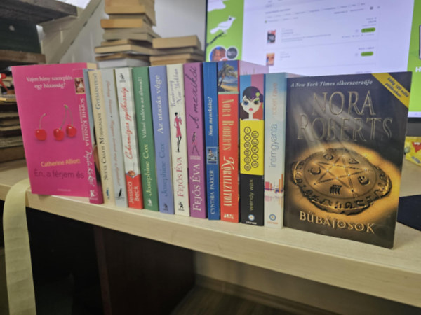 Catherine Alliott, Sophie Kinsella, Sveva Casati Modignani, Jessica Beck, Josephine Cox, Fejs va, Cynthia Parker, Nora Roberts, Wendy Wax, Robert Rave - 14db romantika, KNYVMENT AJNLAT: n, a frjem s + Tripla koktl+ Gymntes+ Hogyan tartsuk meg a frjnket+ Cukormzas gyilkossg+ Vltsd valra az lmod+ Az utazs vge+ Karcsony New Yorkban+ A mexiki+ Nem meneklsz+ K