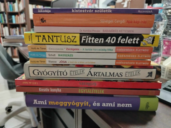 Sveges Gerg, Reader's Digest Kiad Kft., Komlsi Piroska dr., Karin Schutt, Harry Waesse - 11 db-os KNYVMENT AJNLAT. Egszsg-letmd. Kistestvr szletik+ Apa-kp rs +Babavrs kettesben+ Fitten 40 felett+ Zsrgets+ Masszzs+ Jga A TEST S LLEK ERSTSE+ Gygyt telek+ Grillezs+ Egytltelek+ Am