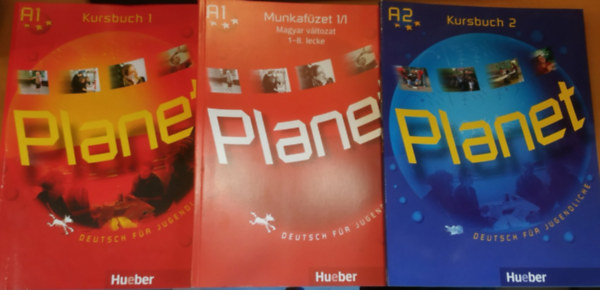 Gabriele Kopp, Siegfried B�ttner, Josef Alberti - 3 db Planet: A1 Kursbuch 1 + Munkaf�zet 1/1 Magyar v�ltozat 1-8. lecke + A2 Kursbuch 2 (Hueber Verlag)