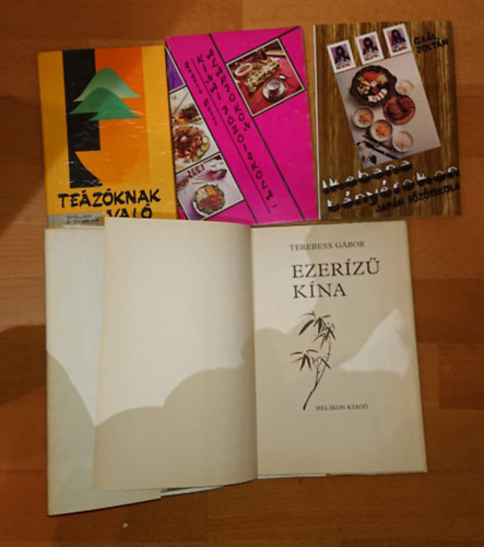 4 db a keleti gasztroonmival foglalkoz knyv: Ikebana a tynron, Alapfok knai fziskola, Tezknak val, Ezerz Kna