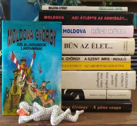 Moldova Gyrgy - 10 db-os KNYVMENT AJNLAT, tnyirodalom: A pnz szaga +Negyven prdiktor+ Magnyos pavilon /Stt angyal/ Akar velem beszlgetni? +Az Abortusz-szigetek +A Szent Imre-indul +Bn az let+ Rgi nta+ Aki tlpte az rnykt... +