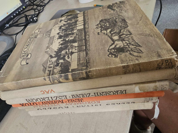 Lelkes István, Korompay György, Jenei Ferenc-Koppány Tibor, Dercsényi Dezső-Zolnay László, Dercsényi-Granasztói, Entz-Genthon-Szappanos Nagy Zoltán-Papp Imre - 7db a városképek-műemlékek sorozatból: Szeged+ Kőszeg+ Veszprém+ Győr+ Esztergom+ Vác+ Kecskemét - KÖNYVMENTŐ AJÁNLAT