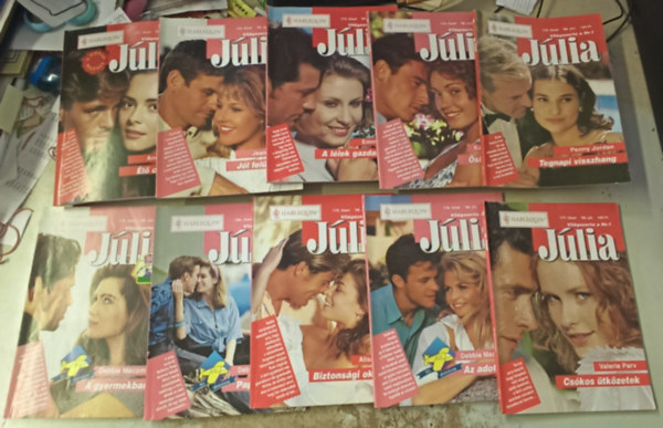 Jeanne Allan, Emma Darcy, Kay Thorpe, Tbb szerz Anne Mather - 10 Jlia magazin (171-180) lapszmig: l cltbla +Jl felltettl +A llek gazdagsga +si fortly +Tegnapi visszhang +A gyermekbart +Cskos tkzetek +Az adott sz +Biztonsgi okokbl +Papa, ne flj!