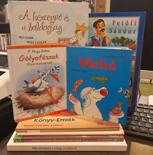 Erdős László, Andrée Bertino és Fredo Valla, F. Nagy Gábor, Angelika Glitz, Kurt Kauter, Petőfi Sándor, Ulf Stark Luzsi Margó (szerk.) - 8 db-os mesés/verses KÖNYVMENTŐ AJÁNLAT gyerekeknek: Mesélj nekem elvarázsolt emberekről, Fordított virág, 366 történet a világ csodáiról, Gólyafészek, Vickó, Hogyan lett király a kondorkeselyű, Pató Pál Úr, A hercegnő és a bo