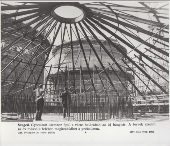 MTI eredeti fot�: Szeged - �j h�zgy�r �p�t�se (17x24 cm)