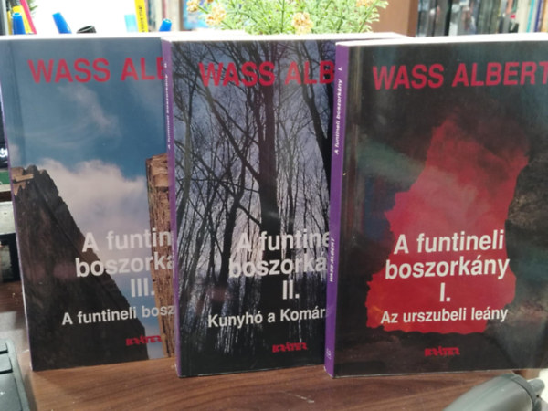 Wass Albert - A funtineli boszork�ny I-III. - Puhat�bl�s