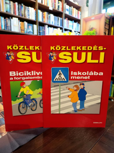 Birgit Fuchs - 2 db K�zleked�s-suli: Iskol�ba menet + Biciklivel a forgalomban - Kit�ltetlen!