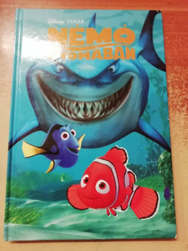 Egmont Kiad� - N�m� nyom�ban (Disney)