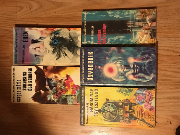 Robert Sheckley, Szepes Mria, Stanislaw Lem Ganszovszkij - Kozmosz Fantasztikus Knyvek (5 db): Hrom nap egy esztend + tvenedik + Kozmikus fnyeremny + Surayana l szobrai + den