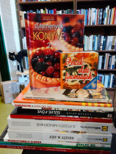 Lajos Mari-Hemz Kroly, Dr. Oetker, Szll Tams, Mautner Zsfi-Szll Tams, Csrg Anik, Wolfgang Ries, Lisette Spadone, Mn-Vrhegyi Rka, Halmos Monika Hargitai Gyrgy - Gasztronmia knyvcsomag 12 darabos KNYVMENT AJNLAT: Pecsenyk s sltek, 99 salta 33 sznes telfotval, Knny gymlcstortk,  Segt a sf, A fzs mindenki - Szenvedlynk a fzs, A magyar konyha legjobb telei 50