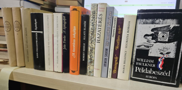 Henry James, Philippe Erlanger, Lion Feuchtwagner, Fritz dr. Kahn, John Fowles, Thomas Hardy, Hans Habe, Robert Merle, Maria Bellonci, Ernest Hemingway, J. D. Salinger, Irwin Shaw, Wi Charles Dickens - 14db világirodalmi mű, KÖNYVMENTŐ AJÁNLAT: Nicholas Nickleby I-II+ Egy hölgy arcképe+ Richelieu I-II+ Száműzetés+ A szerelem iskolája+ A lepkegyűjtő+ Hazatérés+ Mint hajdan Dávid+ Állati elmék+ Lucrezia Borgia+ Veszélyes nyár+ Fra