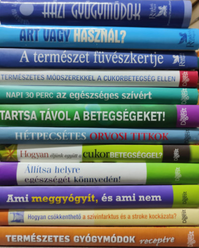 12 db Egészséggel kapcsolatos Reader's Digest könyv