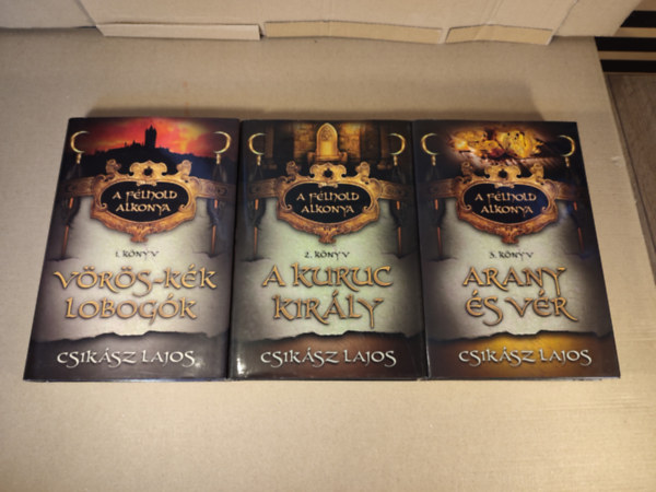 Csik�sz Lajos - A f�lhold alkonya 1-3. (V�r�s-k�k lobog�k, A kuruc kir�ly, Arany �s v�r)