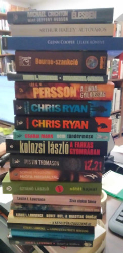 Michael Crichton, Arthur Hailey, Robert Ludlum, Leslie L. Lawrence, Chris Ryan, Glenn Cooper, Leif G. W. Persson, Csabai Mrk, Kolozsi Lszl, Dustin Thomason Tbb szerz - 20 db krimi, KNYVMENT AJNLAT: Sziget a kdben + lesben + Bourne-szankci+ Gyilkolni a cgrt+ Mita meghaltl+ Holdany fnyes arca+ A gonosz s a fekete hercegn+ A keselyk gyszzenje+ Nebet Het+ vlt bika+ Siva utols t
