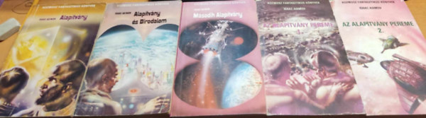 Isaac Asimov - 4 db. Alaptvny m, 5 ktetben (Alaptvny + Msodik Alaptvny + Alaptvny s Birodalom + Az Alaptvny pereme 1-2.)