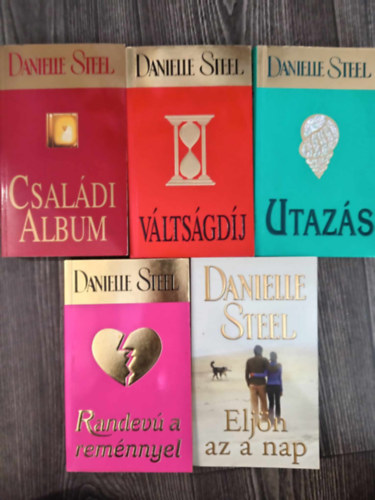 Danielle Steel - (5db) Danielle Steel könyvcsomag: Családi album / Váltságdíj / Utazás / Randevú a reménnyel / Eljön az a nap