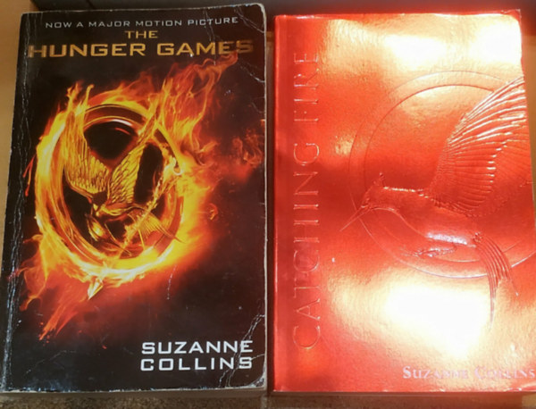 Suzanne Collins - The Hunger Games  + Catching Fire (2 k�tet)