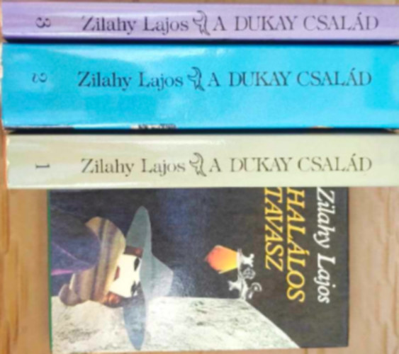 Zilahy Lajos - 4 db Zilahy Lajos könyv: - Halálos tavasz + A Dukay család 1,2,3