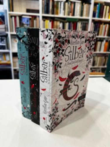 Kerstin Gier - Silber-tril�gia 1-3. (Az �lmok els� k�nyve, Az �lmok m�sodik k�nyve, Az �lmok harmadik k�nyve)