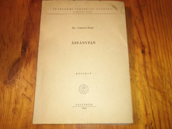 Dr.Nemecz Ern� - �sv�nytan