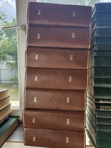 Interpress Magazin (IPM) 1982-1988 teljes �vfolyamok 7 k�tetben
