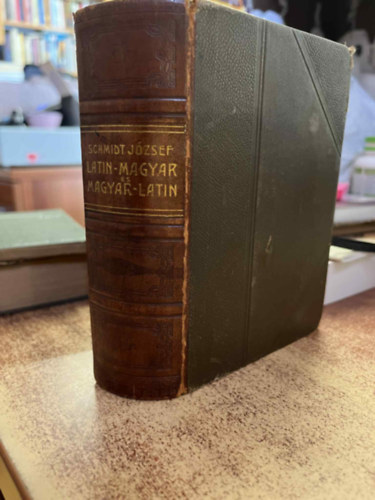 Schmidt J�zsef - Latin-magyar �s magyar-latin zsebsz�t�r