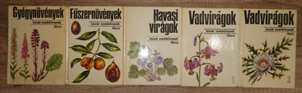 5 nvnyekkel foglalkoz Bvr Zsebknyv: Gygynvnyek, Fszernvnyek, Havasi virgok, Vadvirgok 1-2.