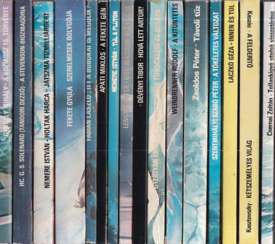 Kaszás István Csernai Zoltán - Laczkó Géza, Szentmihályi Szabó Péter, Zsoldos Péter, Weinbrenner Rudolf, Gyertyán Ervin, Dévényi Tibor, Lengyel Péter, Nemere István, Kasztovszky Béla - 16 db. Kozmosz fantasztikus könyvek (Tollaskígyó utolsó visszatérése + A felderítő - Kétszemélyes világ + Innen és túl + A tökéletes változat + Távoli tűz + A kitüntetés + A kiberneroszok tündöklése és bukása + Hová lett Art