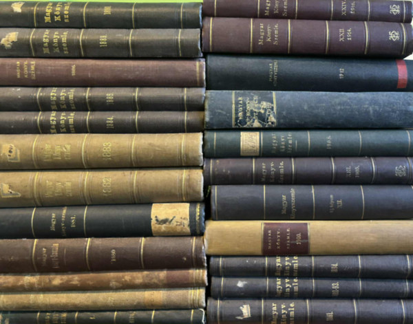 25 db vfolyam Magyar Knyvszemle vfolyam egybektve (23 ktetben)