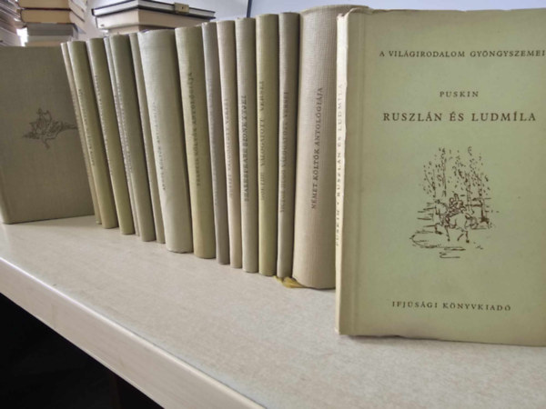Jeszenyin, Guilaume Apollinaire, Robert Burns, Francis Jammes, Henry Wadsworth Longfellow, Anatole France, Alfred de Musset, Wiliam Shakespeare, Goethe, Victor Hugo, Alexander Szergejevics P Schiller - 17 db-os KNYVMENT AJNLAT, vers: vszakok (versek az rk termszetrl), Schiller vlogatott versei, Latin kltk antolgija, Jeszenyin vlogatott versei, Apollinaire vlogatott versei, Burns vlogatott versei,
