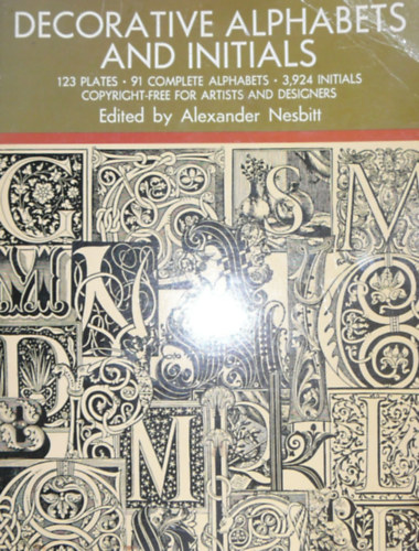 Alexander Nesbitt - Decorative alphabets and initials