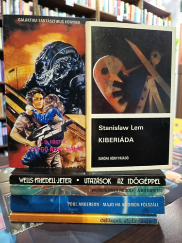Stanislaw Lem, Wells-Friedell-Jeter, Weinbrenner Rudolf, Poul Anderson Alan Dean Foster - Sci-fi könyvcsomag 6 darabos KÖNYVMENTŐ AJÁNLAT: A bolygó neve: halál, Kiberiáda, Utazások az időgéppel, A kitüntetés, Majd ha az Orion fölszáll, Csillagok cigánylánya