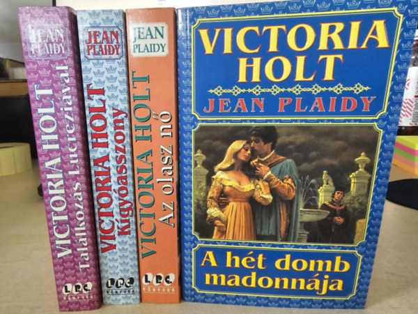 Victoria Holt  (Jean Plaidy) - 4 db Victoria Holt (Jean Plaidy) knyvment ajnlat: Tallkozs Lucrezival, Kgyasszony, Az olasz n, A ht domb madonnja
