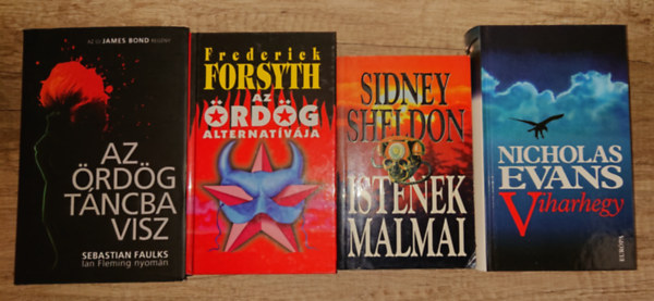 Nicolas Evans, Frederick Forsyth, Sebastian Faulks Sidney Sheldon - 4 kiv�l� krimi csomagban:Istenek malmai, Viharhegy, Az �rd�g alternat�v�ja, Az �rd�g t�ncba visz