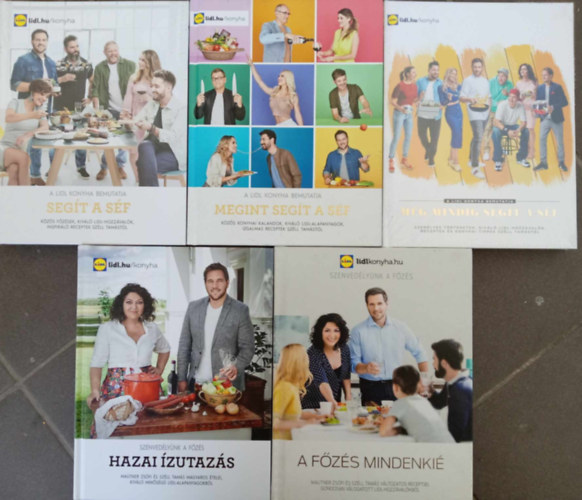Mautner Zs�fi, Sz�ll Tam�s Sz�ll Tam�s - LiDL Mautner Zs�fi - LIDL konyha gasztron�miai k�nyvcsomag (5db) Seg�t a s�f / Megint seg�t a s�f / M�g mindig seg�t a s�f / Hazai �zutaz�s / A f�z�s mindenki�