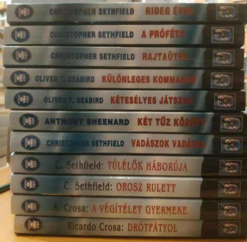 Oliver T. Seabird, Anthony Sheenard, Ricardo Crosa Christopher Sethfield - 11 db Halálosztó 2029: Rideg évek; A próféta; Rajtaütés; Különleges kommandó; Kétesélyes játszma; Két tűz között; Vadászok vadásza; Túlélők háborúja; Orosz rulett; A végítélet gyermeke; Drótfátyol